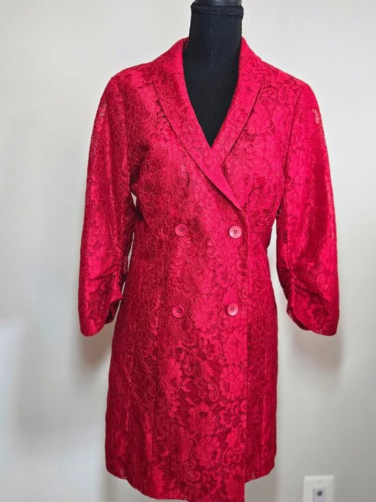 Lulus Shoes - Iconic Lulus Red Lace Overcoat size S